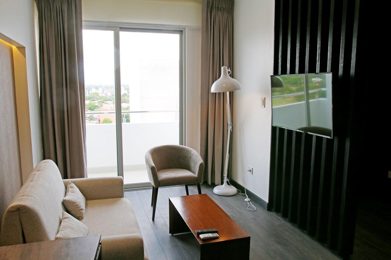 Urban Suites Apart Hotel Santa Cruz de La Sierra Εξωτερικό φωτογραφία