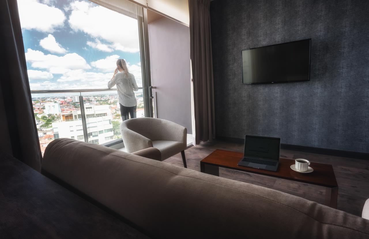 Urban Suites Apart Hotel Santa Cruz de La Sierra Εξωτερικό φωτογραφία